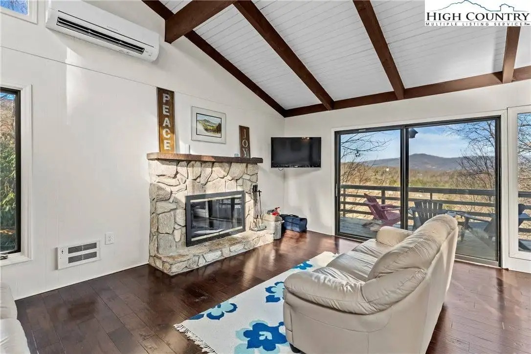 Bruce Hill Realty One Group (2)