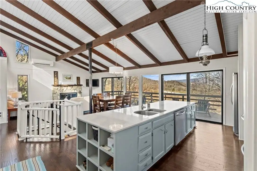 Bruce Hill Realty One Group (39)